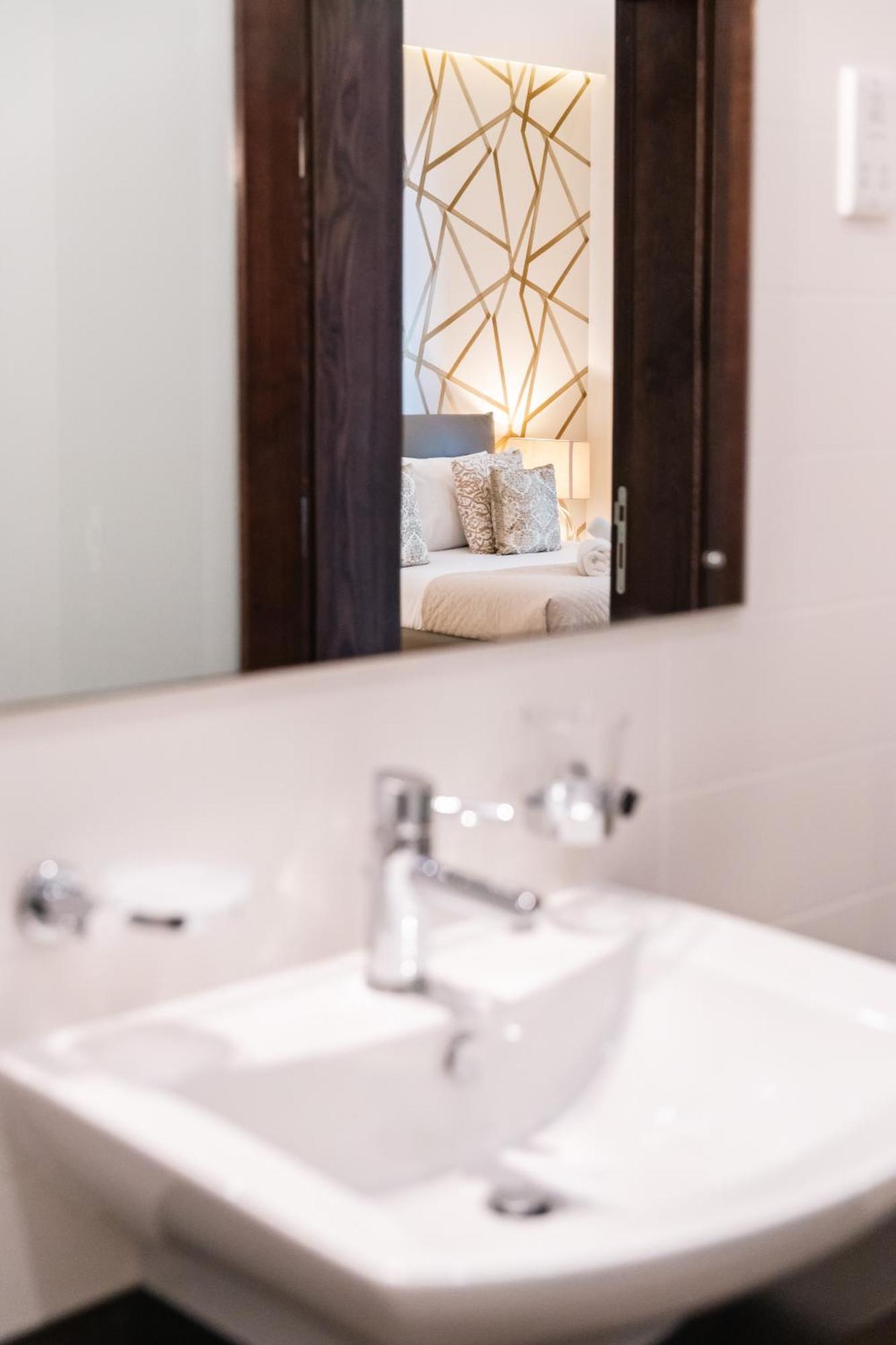 Luxury Seafront 3Br With Pool By Arcobnb สลีมา ภายนอก รูปภาพ