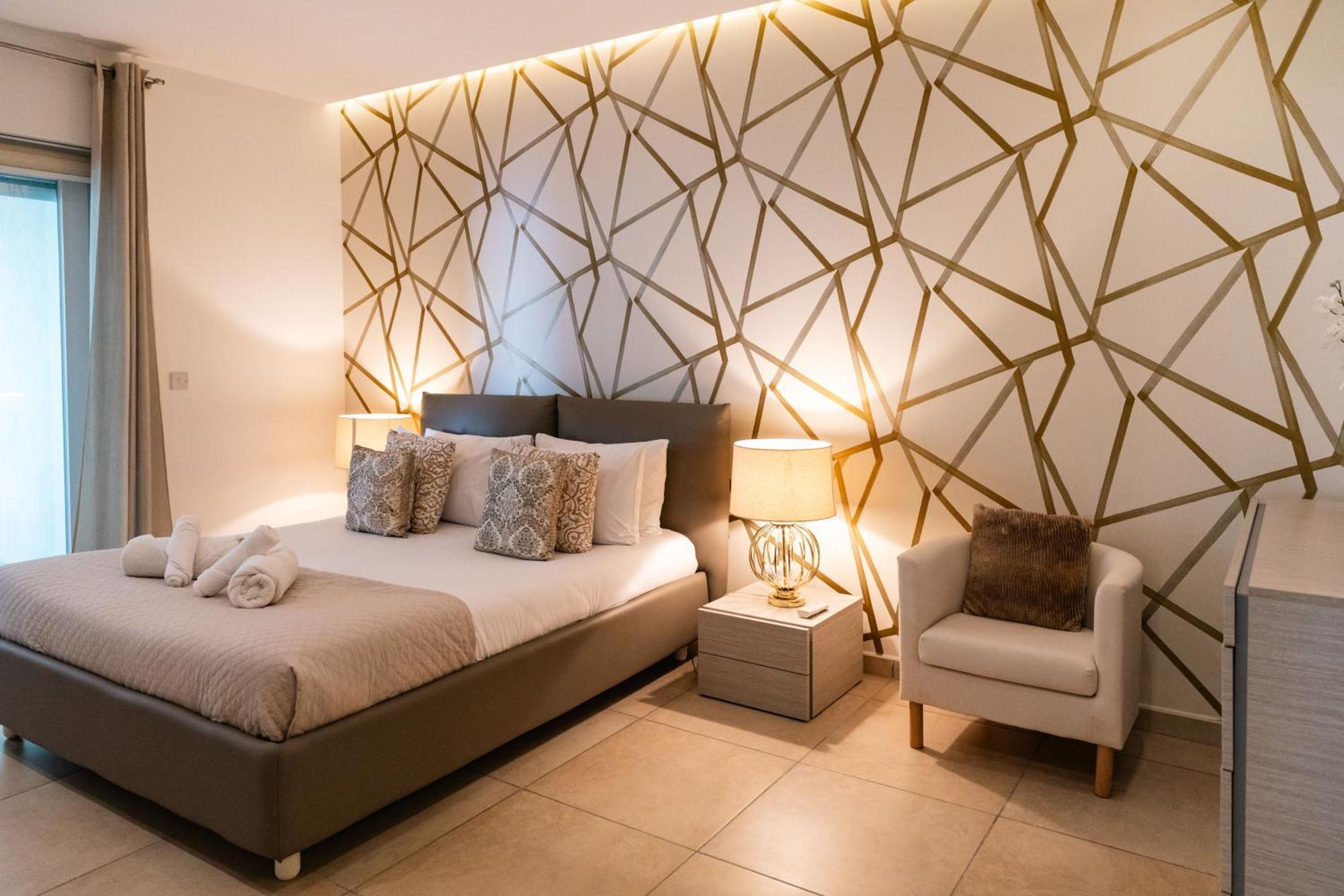Luxury Seafront 3Br With Pool By Arcobnb สลีมา ภายนอก รูปภาพ