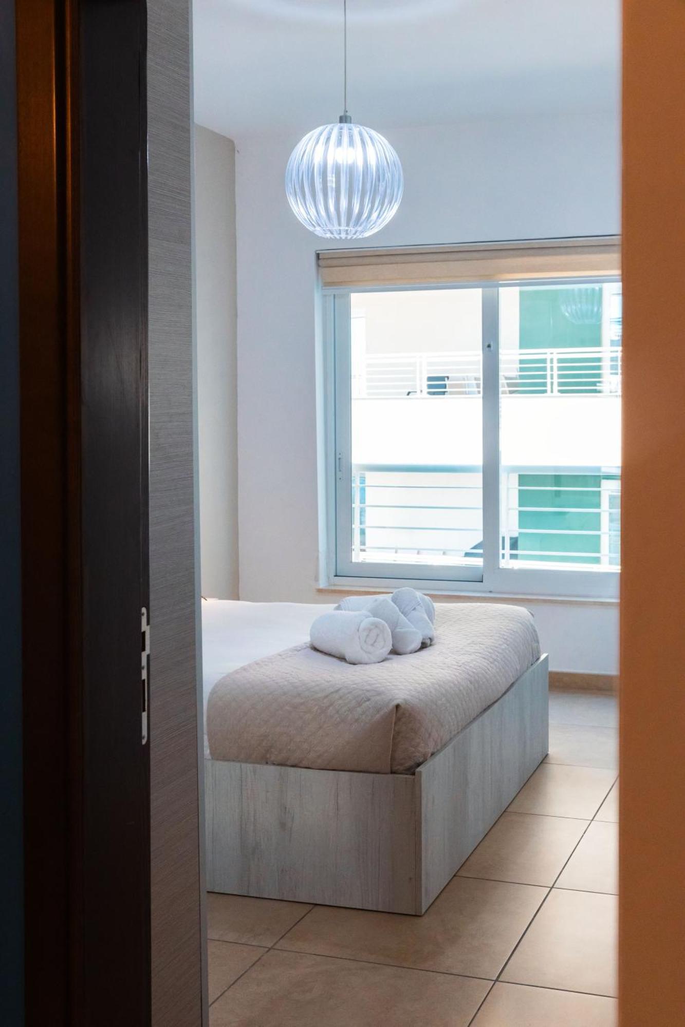 Luxury Seafront 3Br With Pool By Arcobnb สลีมา ภายนอก รูปภาพ