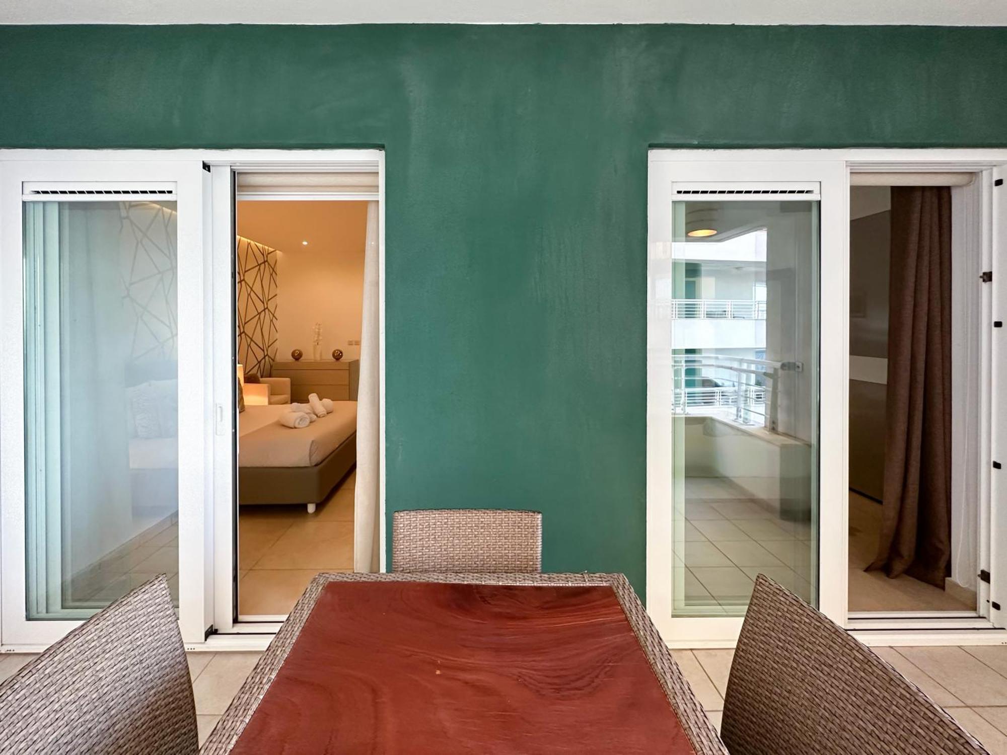 Luxury Seafront 3Br With Pool By Arcobnb สลีมา ภายนอก รูปภาพ