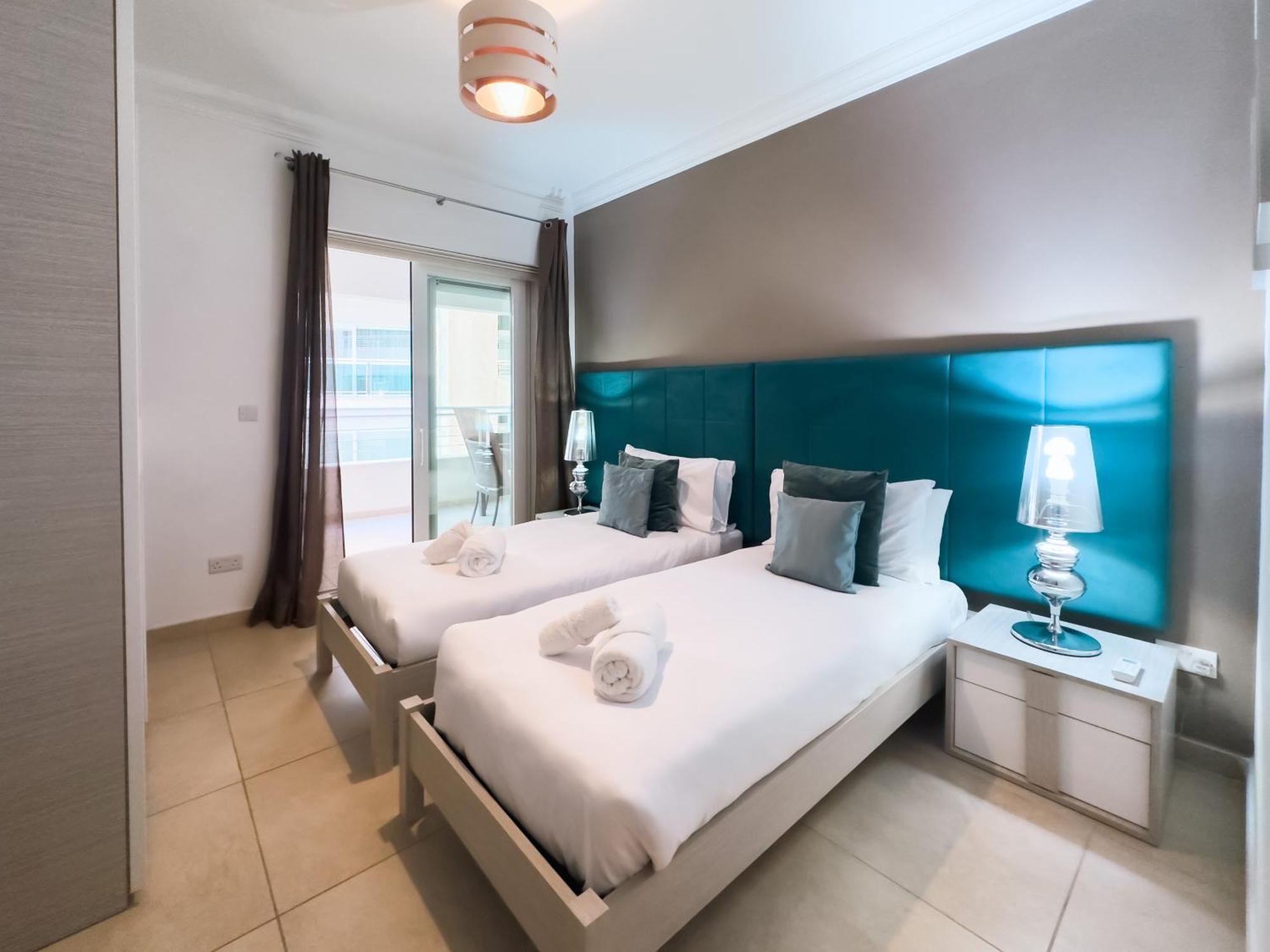 Luxury Seafront 3Br With Pool By Arcobnb สลีมา ภายนอก รูปภาพ
