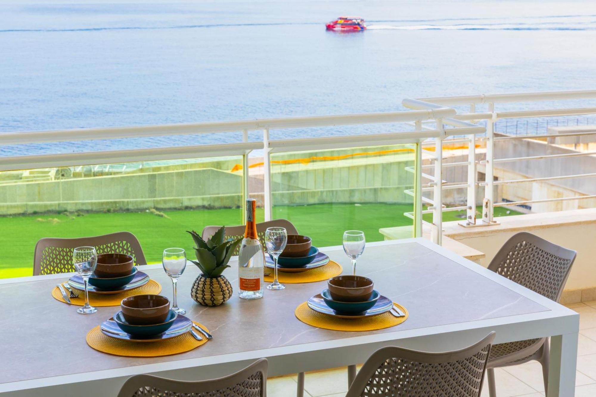 Luxury Seafront 3Br With Pool By Arcobnb สลีมา ภายนอก รูปภาพ